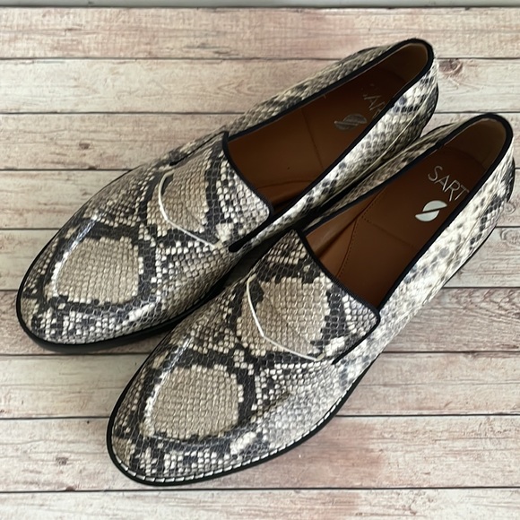 SARTO BY FRANCO SARTO
Tivoli Snake-Print Leather Loafers size 10 M New with tags - Picture 7 of 10